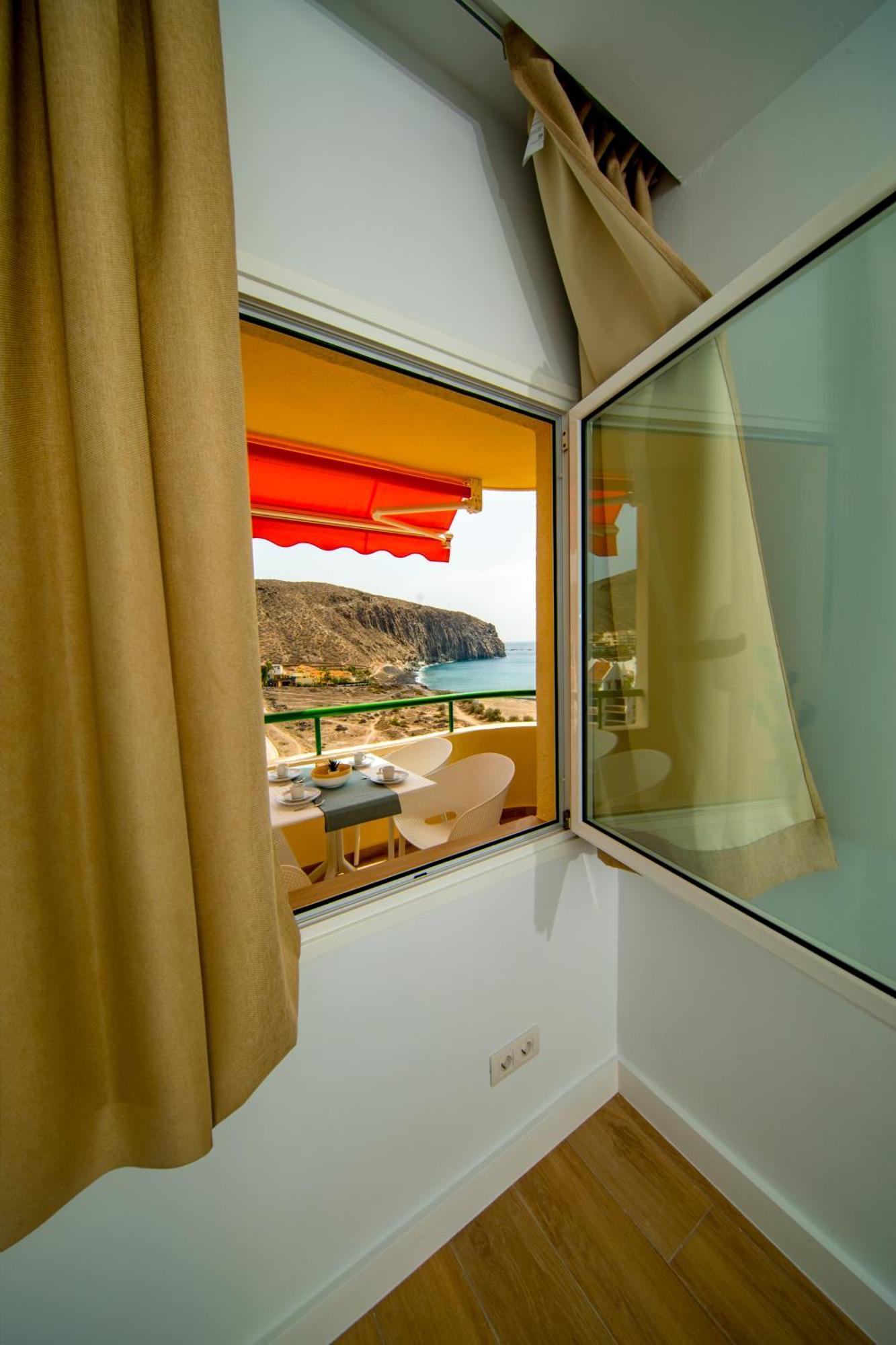 Costa Mar Apartment Los Cristianos  Bagian luar foto